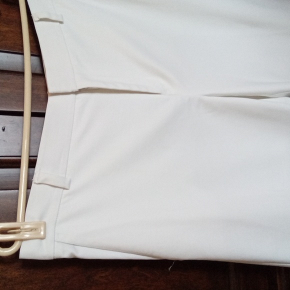 Banana Republic Wide Leg Cropped Pants - Picture 3 of 9